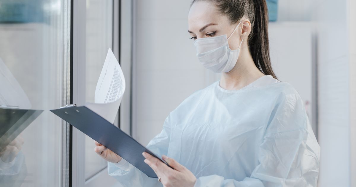 Ubezpieczyciel FOS: 7 pytań o polisę i likwidację szkody placówki
